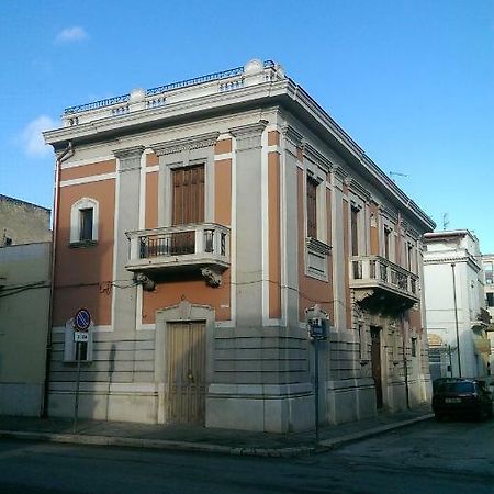 Palazzo Don Ruggiero Hotell San Ferdinando di Puglia Exteriör bild
