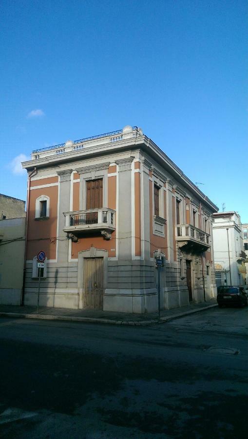 Palazzo Don Ruggiero Hotell San Ferdinando di Puglia Exteriör bild